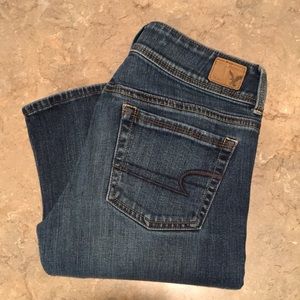 🌸 AE Kick Boot Jeans. Size 4